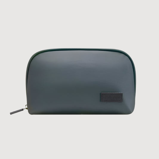 dylan | waterproof travel tech organiser